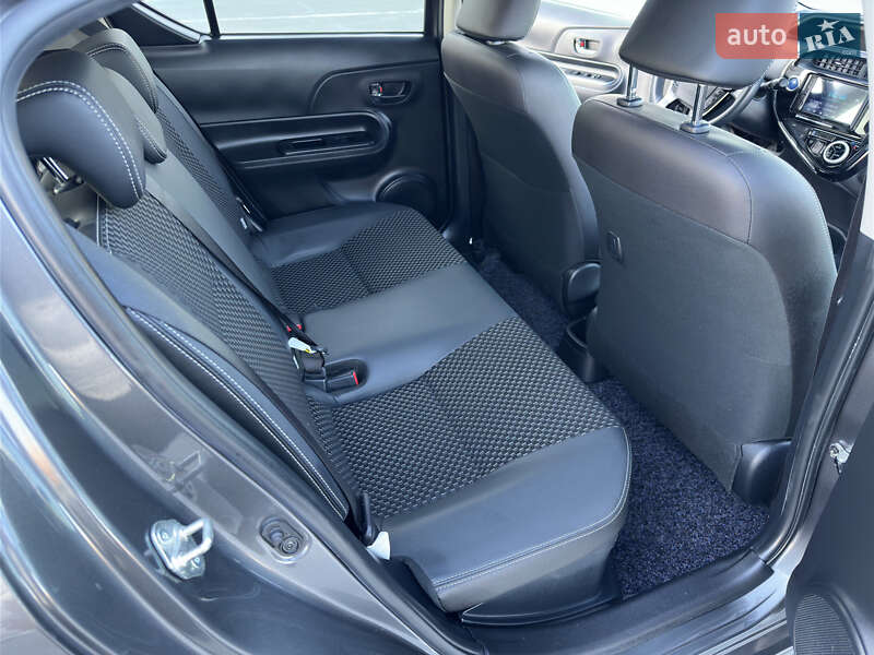 Хэтчбек Toyota Aqua 2019 в Киеве