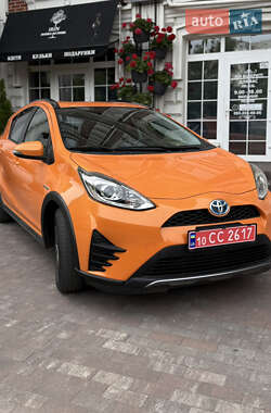 Хетчбек Toyota Aqua 2017 в Києві