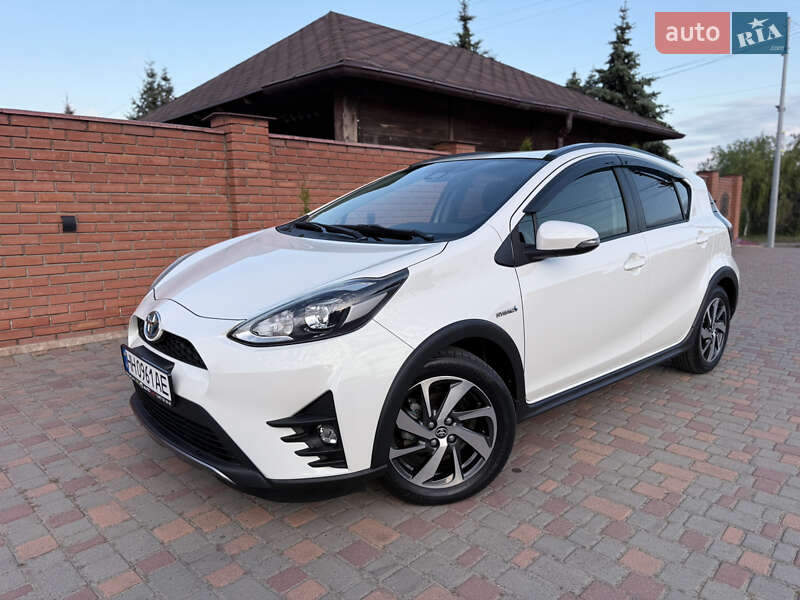 Хетчбек Toyota Aqua 2017 в Одесі