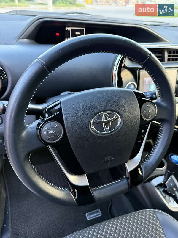 Хетчбек Toyota Aqua 2017 в Одесі