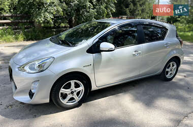 Хэтчбек Toyota Aqua 2015 в 