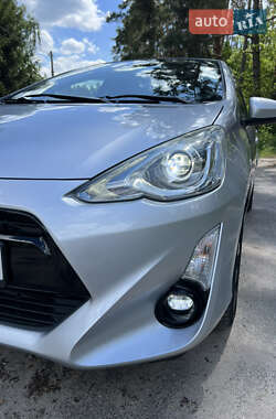 Хэтчбек Toyota Aqua 2015 в 