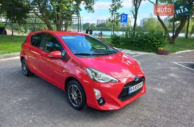 Хэтчбек Toyota Aqua 2016 в Киеве