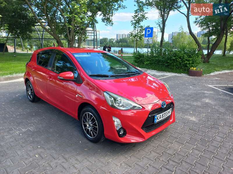 Toyota Aqua 2016