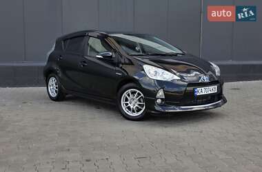 Хетчбек Toyota Aqua 2013 в Києві