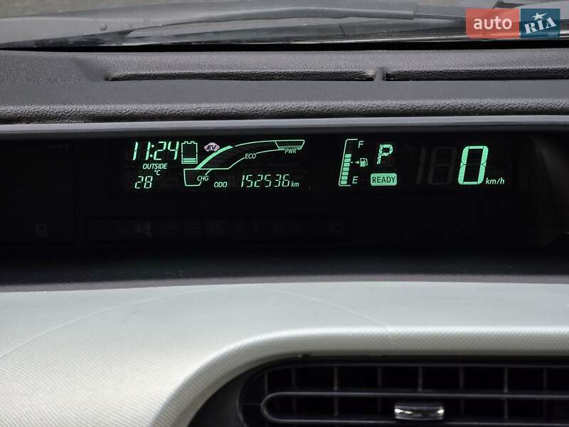 Хетчбек Toyota Aqua 2013 в Києві