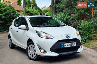 Хетчбек Toyota Aqua 2017 в Києві