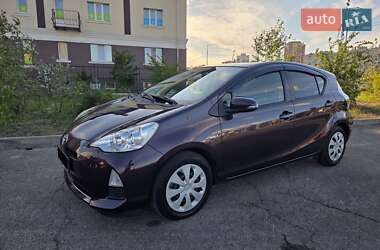 Хэтчбек Toyota Aqua 2014 в Киеве
