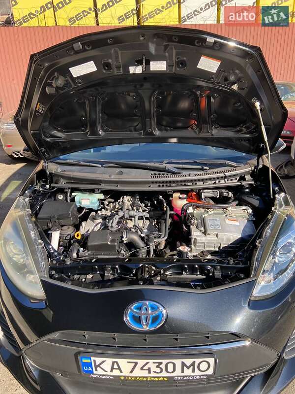 Хетчбек Toyota Aqua 2018 в Києві