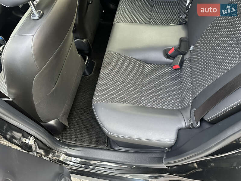 Хэтчбек Toyota Aqua 2019 в Одессе