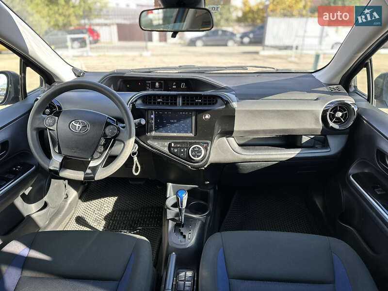 Хетчбек Toyota Aqua 2019 в Києві