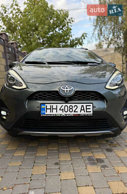 Хетчбек Toyota Aqua 2020 в 
