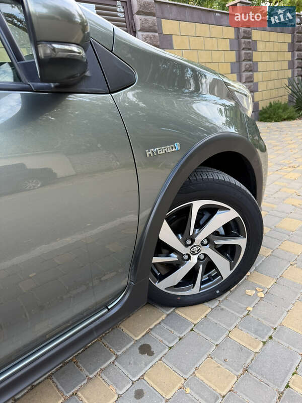 Хэтчбек Toyota Aqua 2020 в Одессе фото 50 Хэтчбек Toyota Aqua 2020 в Одессе