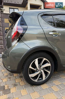 Хетчбек Toyota Aqua 2020 в 