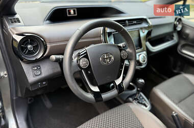 Хетчбек Toyota Aqua 2020 в 