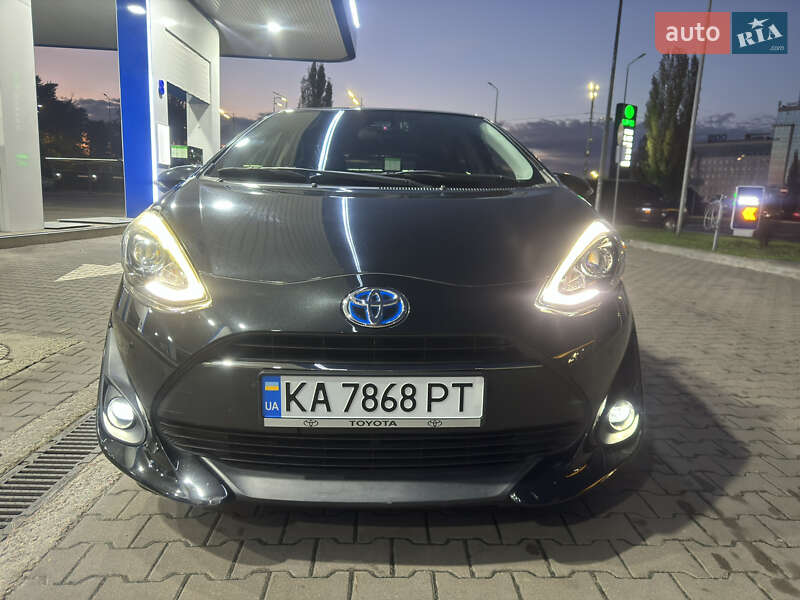 Хэтчбек Toyota Aqua 2018 в Киеве