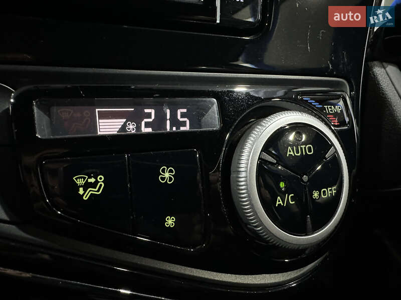 Хэтчбек Toyota Aqua 2018 в Киеве