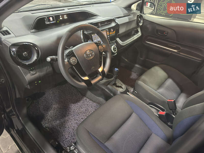 Хэтчбек Toyota Aqua 2018 в Киеве