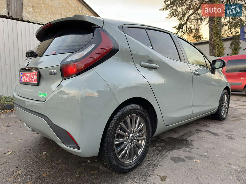 Хэтчбек Toyota Aqua 2022 в Киеве