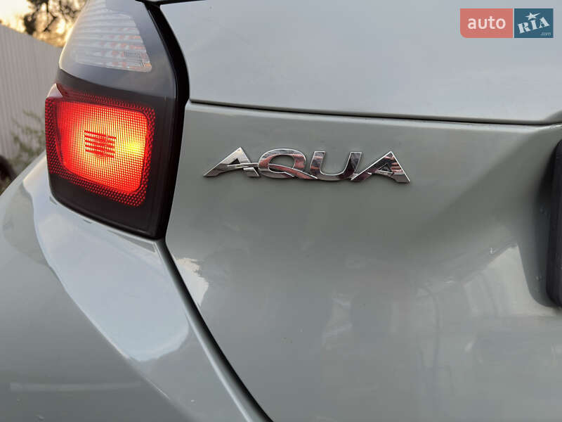 Хэтчбек Toyota Aqua 2022 в Киеве