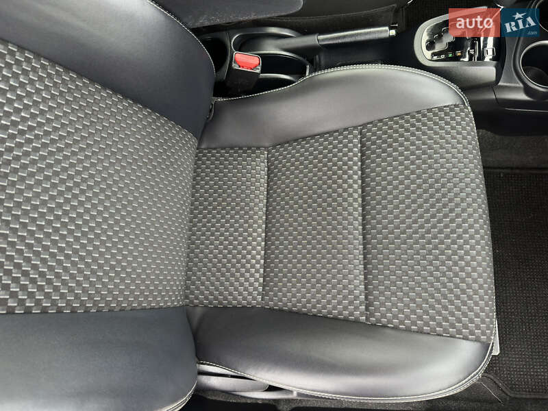 Хэтчбек Toyota Aqua 2019 в Киеве фото 32 Хэтчбек Toyota Aqua 2019 в Киеве