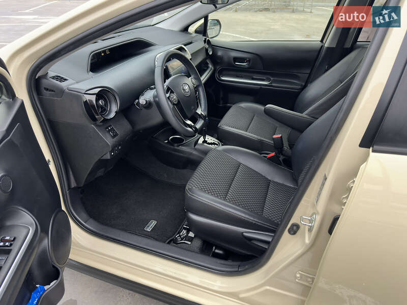 Хэтчбек Toyota Aqua 2019 в Киеве фото 55 Хэтчбек Toyota Aqua 2019 в Киеве