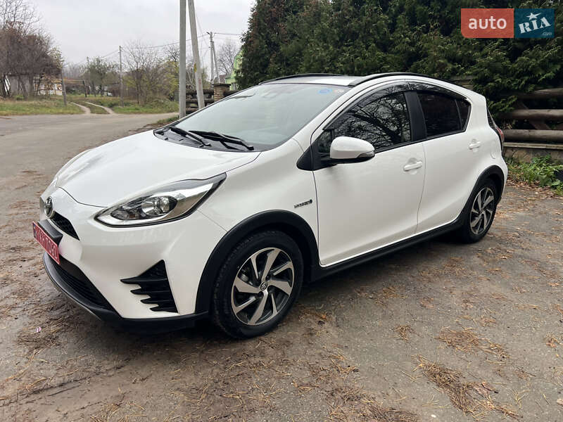 Хэтчбек Toyota Aqua 2018 в Василькове