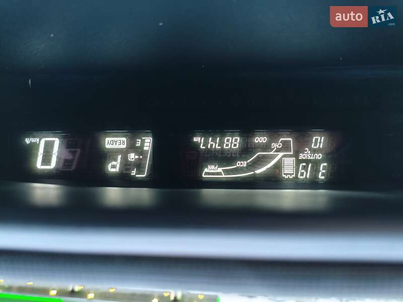 Хэтчбек Toyota Aqua 2015 в Киеве фото 26 Хэтчбек Toyota Aqua 2015 в Киеве