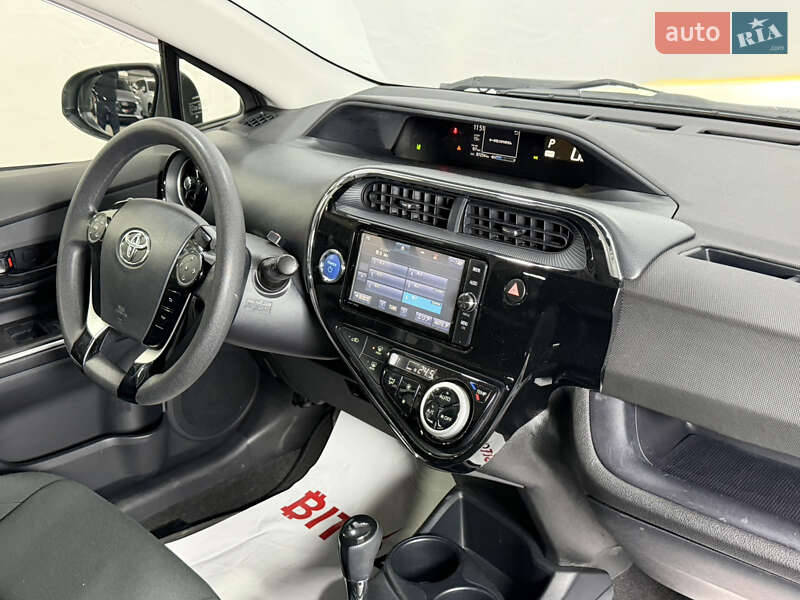 Хэтчбек Toyota Aqua 2018 в Одессе