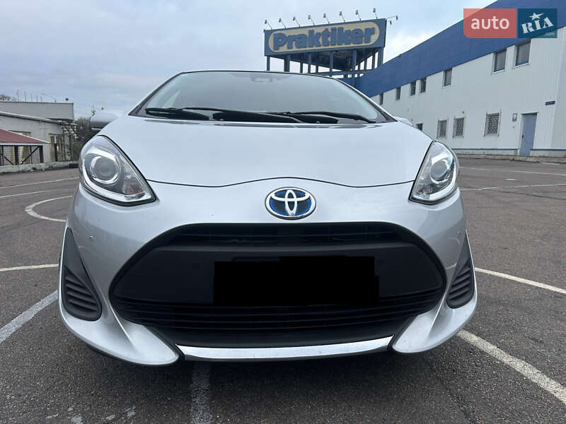 Хэтчбек Toyota Aqua 2020 в Киеве