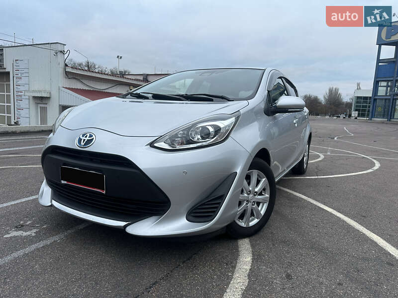 Хэтчбек Toyota Aqua 2020 в Киеве