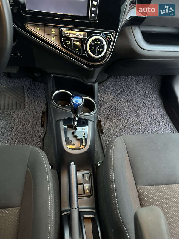 Хэтчбек Toyota Aqua 2020 в Киеве