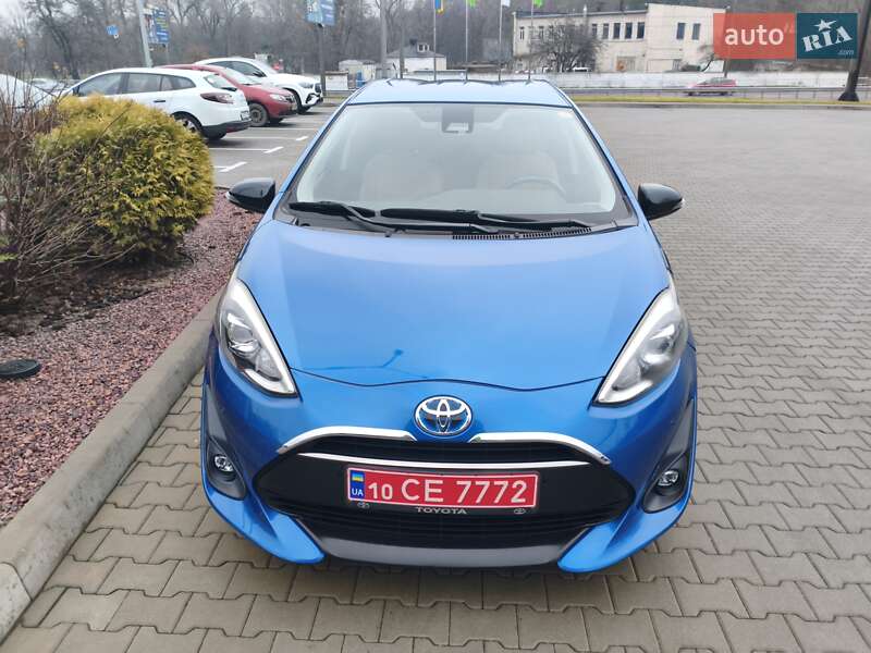 Хетчбек Toyota Aqua 2020 в Києві