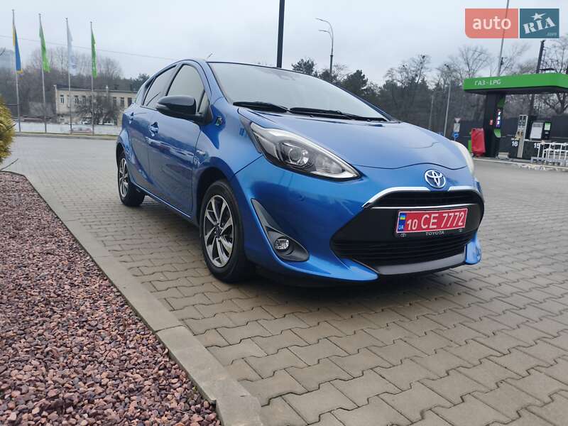 Хетчбек Toyota Aqua 2020 в Києві