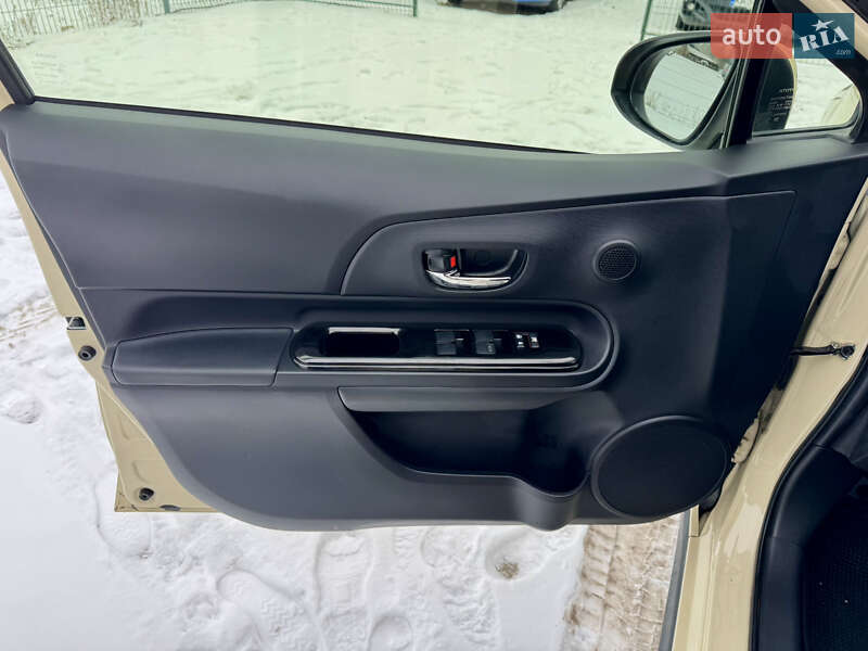 Хэтчбек Toyota Aqua 2018 в Киеве