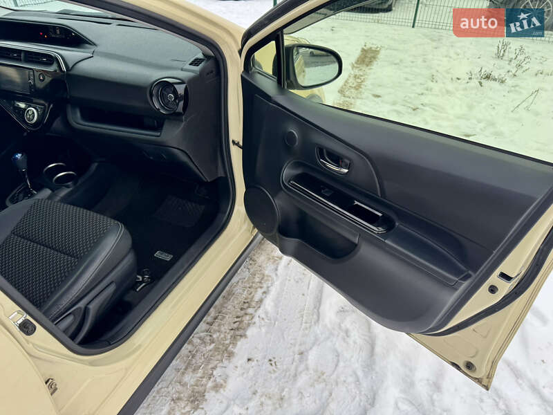 Хэтчбек Toyota Aqua 2018 в Киеве