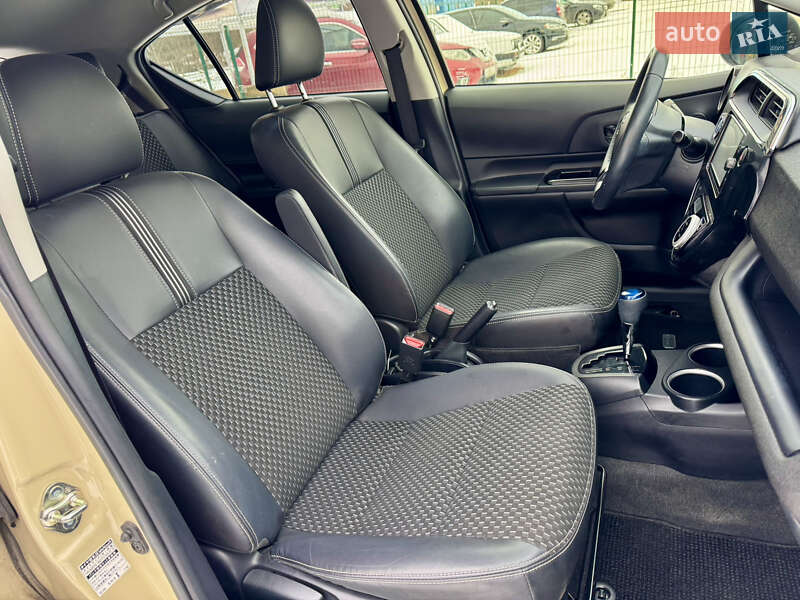 Хэтчбек Toyota Aqua 2018 в Киеве