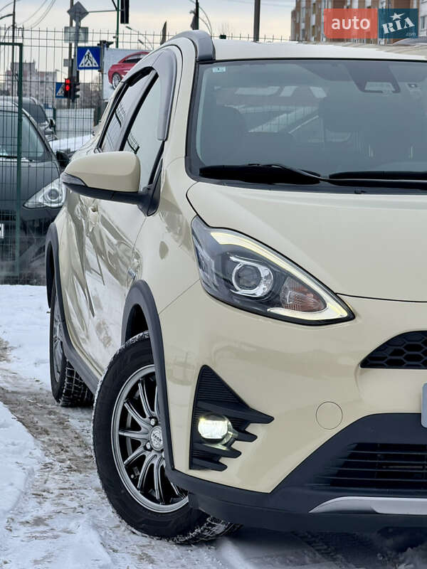 Хэтчбек Toyota Aqua 2018 в Киеве