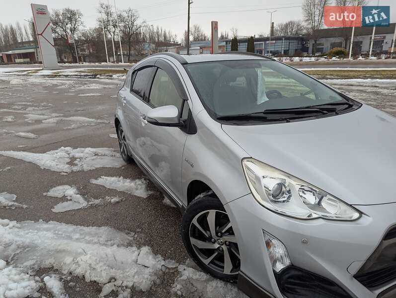 Toyota Aqua 2015
