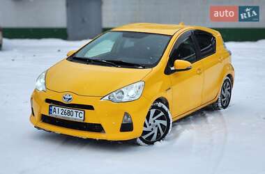 Хетчбек Toyota Aqua 2015 в Києві