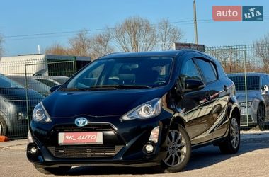 Хэтчбек Toyota Aqua 2015 в Киеве