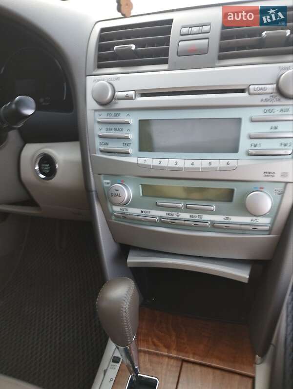 Седан Toyota Aurion 2011 в Хмельницькому