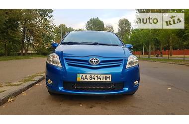 Хэтчбек Toyota Auris 2012 в Киеве