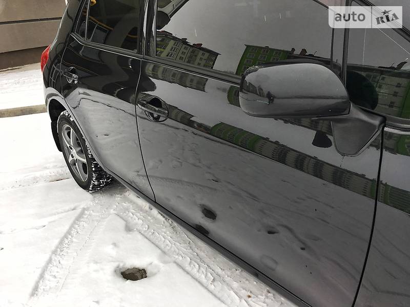 Хэтчбек Toyota Auris 2009 в Ивано-Франковске