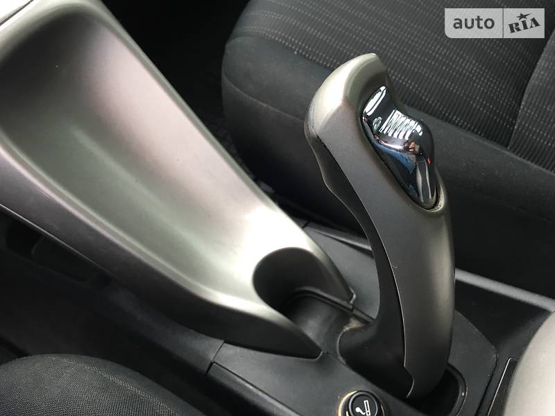 Хэтчбек Toyota Auris 2009 в Ивано-Франковске