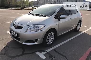 Хетчбек Toyota Auris 2007 в 