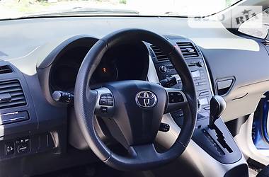 Хэтчбек Toyota Auris 2013 в Днепре