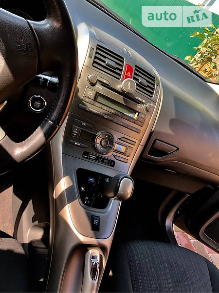 Хэтчбек Toyota Auris 2008 в Киеве
