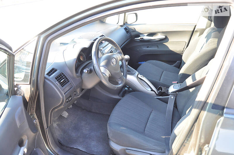 Хетчбек Toyota Auris 2008 в Рівному