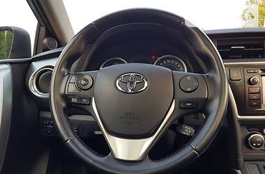 Универсал Toyota Auris 2014 в Трускавце